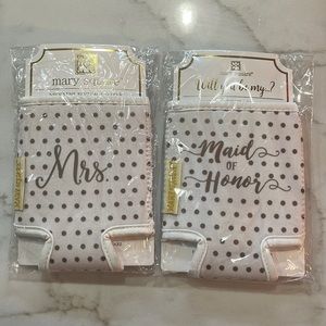 Brand New Mary Square Mrs & Maid of Honor Koozie Holder